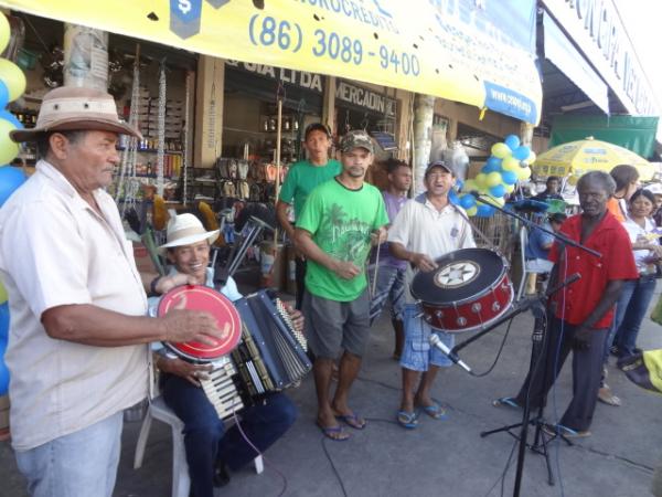 Sanfoneiros animaram o Mercado Público Central de Floriano.(Imagem:FlorianoNews)