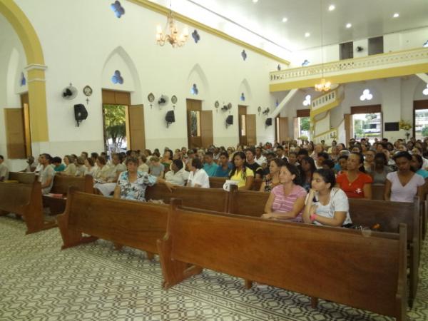 Procissão encerrou festejos de Nossa Senhora do Carmo em Floriano.(Imagem:FlorianoNews)