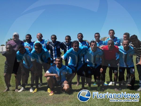 Time da Rua Sete venceu equipe do bairro manguinha no Campeonato Os Trintões.(Imagem:FlorianoNews)