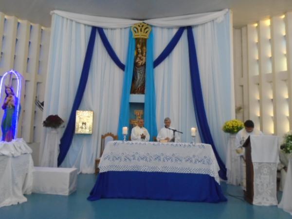 Comunidade católica de Floriano celebra Nossa Senhora das Graças.(Imagem:FlorianoNews)