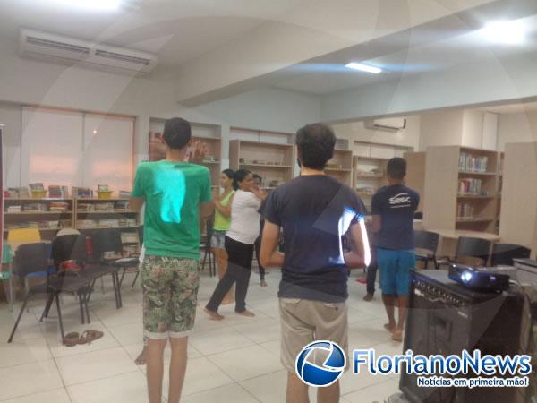 SESC de Floriano promove curso de dramaturgia.(Imagem:FlorianoNews)