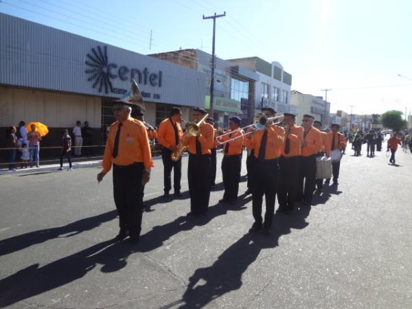 Floriano comemorou o Dia da Pátria com desfile cívico.(Imagem:FlorianoNews)