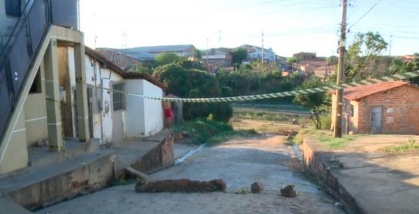 Rua foi interditada e reformada pelos moradores em Teresina.(Imagem:Reprodução/TV Clube)