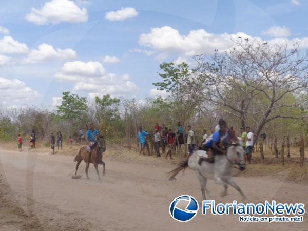 Corrida de cavalos.(Imagem:FlorianoNews)