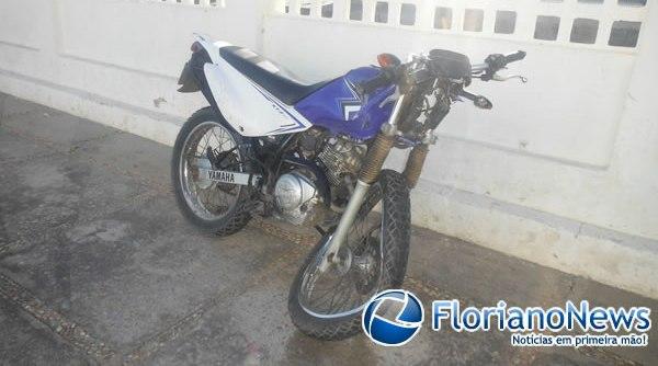 Motoqueiro fica ferido e homem é preso por embriaguez após acidente.(Imagem:FlorianoNews)