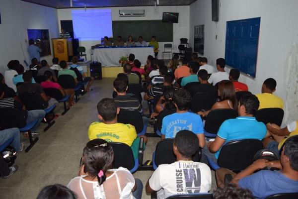 Trinta candidatos são selecionados para os testes finais da Brigada de Incêndio.(Imagem:Waldemir Miranda)