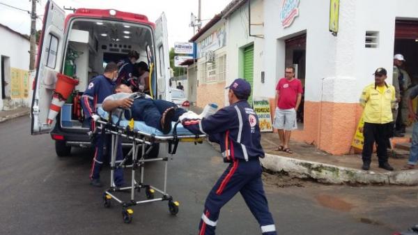 Duas pessoas ficaram feridas em acidente de trânsito em Floriano.(Imagem:PiauíNoticias)
