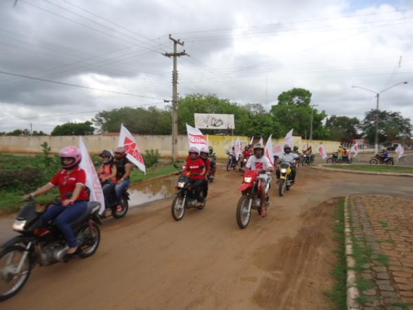 Óticas Diniz abre semana de aniversário com carreata pelas ruas de Floriano e Barão de Grajaú.(Imagem:FlorianoNews)