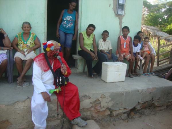 NA ZONA RURAL FAZENDO A FESTA DA CRIANÇADA(Imagem:REDAÇÃO)