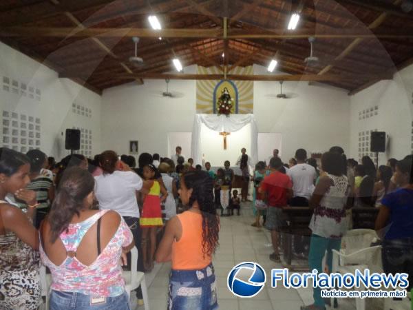 Procissão e missa encerraram festejo de Santa Rita de Cássia em Floriano.(Imagem:FlorianoNews)