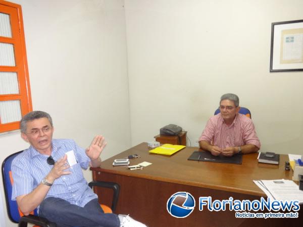 Reunião discute repasse do FUNDEB para professores da rede municipal.(Imagem:FlorianoNews)