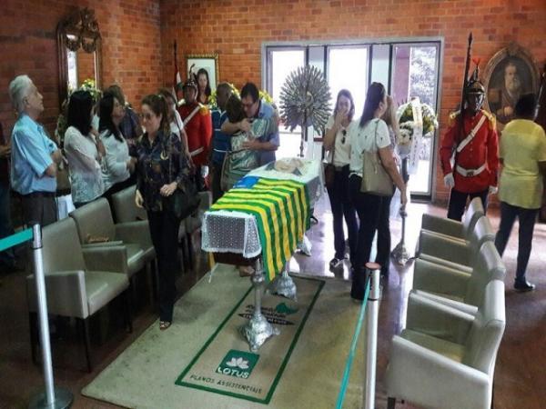 Políticos prestam última homenagem ao ex-governador Bona Medeiros.(Imagem:Alepi)