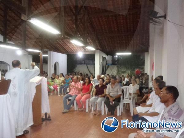 Igrejas de Floriano realizaram missas em homenagem ao Dia das Mães. (Imagem:FlorianoNews)