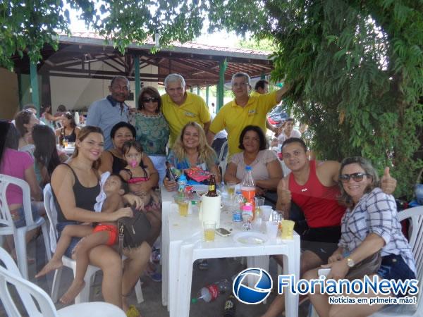 Docentes da rede privada comemoraram o Dia do Professor em manhã de lazer.(Imagem:FlorianoNews)