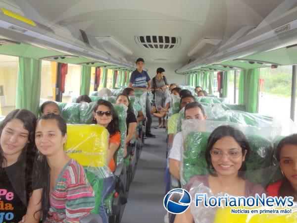 UFPI Campus Floriano adquire novo ônibus.(Imagem:FlorianoNews)