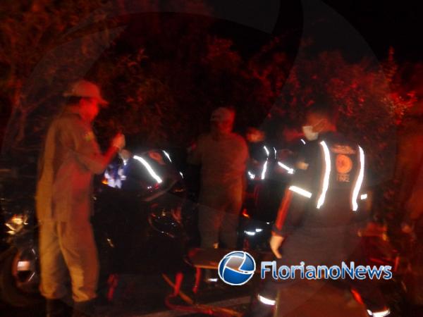 Colisão frontal entre carros deixa três pessoas feridas na PI-140(Imagem:FlorianoNews)