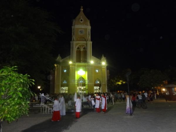 Católicos celebram Corpus Christi com missa e procissão em Floriano.(Imagem:FlorianoNews)