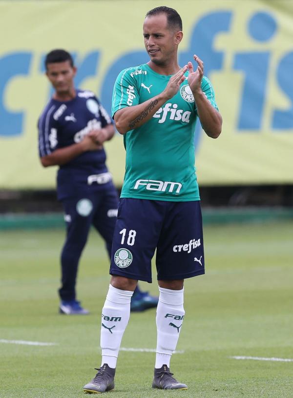 Meia Guerra tem maior interesse em defender um clube do exterior. Clube aguarda propostas(Imagem:Cesar Greco/Ag Palmeiras)