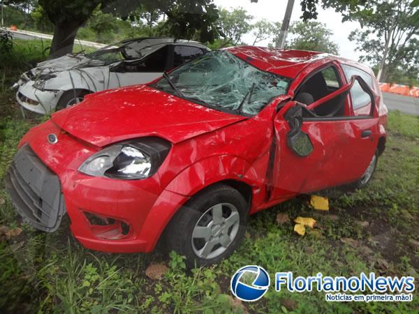 Veículo envolvido em acidente.(Imagem:FlorianoNews)