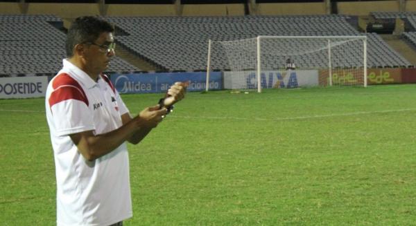 Flávio Araújo admite que time está em dívida após dois empates.(Imagem:Antônio Fontes /GloboEsporte.com)