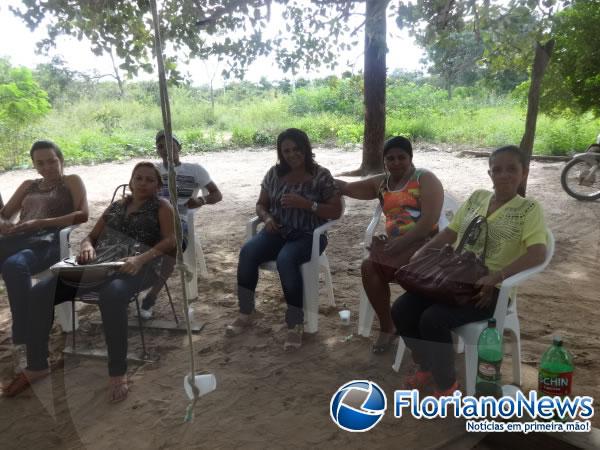 Prefeito Gilberto Júnior e Secretários participam de reunião na Vereda dos Cágados.(Imagem:FlorianoNews)