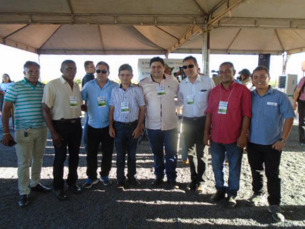 Governador Wellington Dias faz visita técnica ao projeto da Terracal em Guadalupe.(Imagem:FlorianoNews)