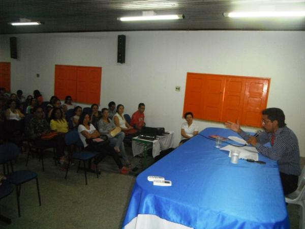 Professores participaram de Curso de Formação Continuada em Floriano.(Imagem:FlorianoNews)