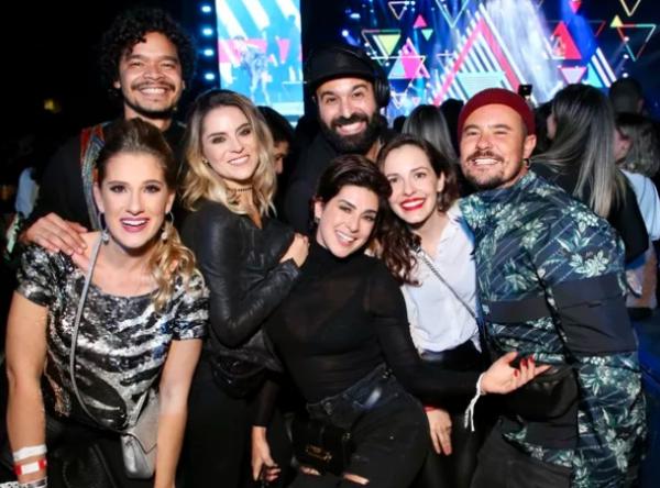 Elenco de Sandy e Junior assiste a show da dupla.(Imagem:Manuela Scarpa/Brazil News)