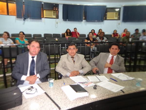 Sessão ordinária aprova Projetos de Leis em Floriano.(Imagem:FlorianoNews)