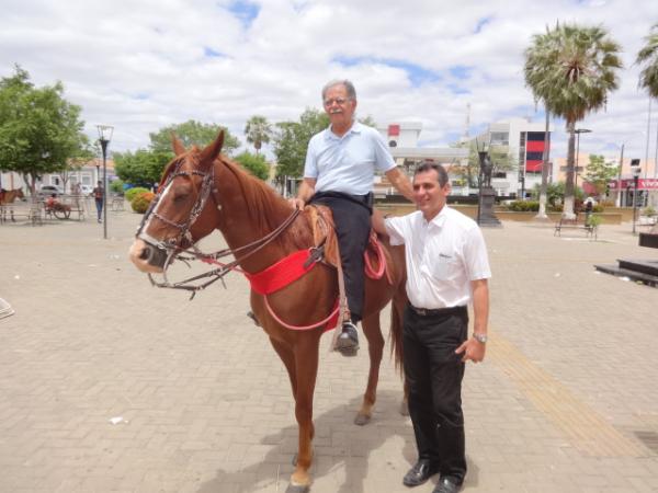 Tradição e Fé marcaram cavalgada e Missa do Vaqueiro em Floriano.(Imagem:FlorianoNews)