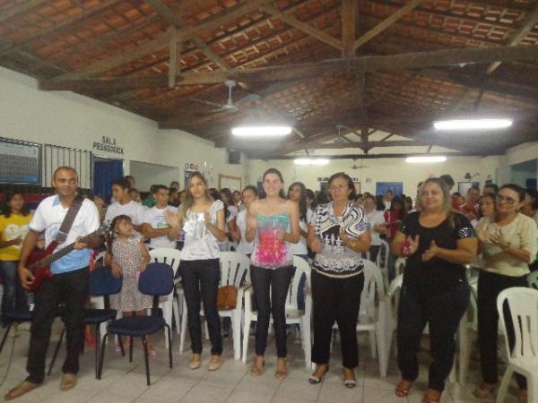  Centro de Ensino Médio Aristides Lobão inaugurou sala de informática.(Imagem:FlorianoNews)