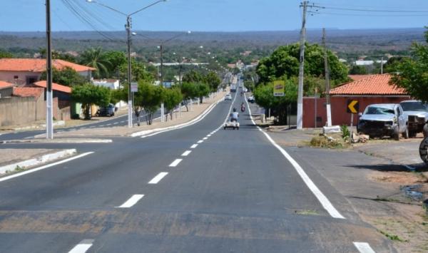 DNIT revitaliza sinalização horizontal em BRs de Floriano.(Imagem:Secom)