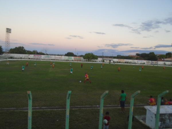 Jogo amistoso homenageia comunicador João Pinto Filho.(Imagem:FlorianoNews)