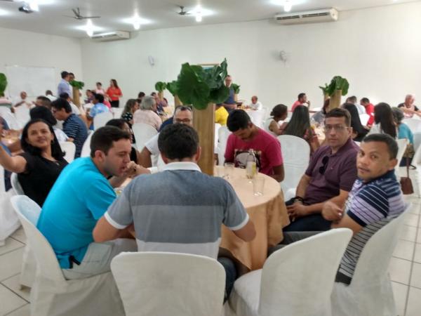 D. Edivalter Andrade comemora 30 anos de Vida Sacerdotal em Almoço festivo(Imagem:FlorianoNews)