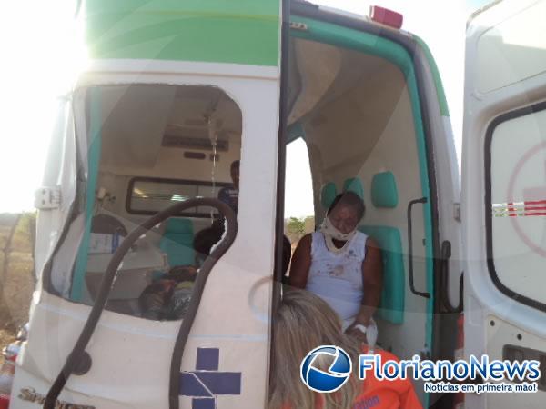 Acidente envolvendo carreta e ambulância deixa quatro feridos.(Imagem:FlorianoNews)