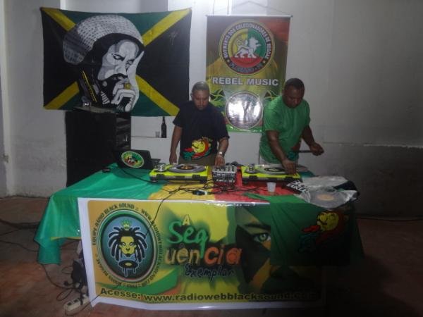 Colecionadores de Reggae comemoraram 1 ano da Rádio RBS.(Imagem:FlorianoNews)