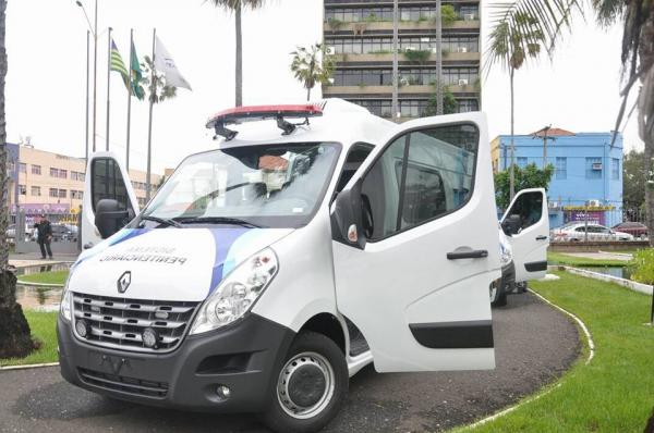 Governador entrega sete viaturas para sistema prisional.(Imagem:Divulgação)