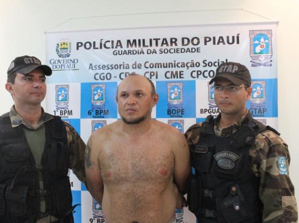 Clewilson Vieira recebeu voz de prisão dentro de uma residência em São Miguel do Tapuio.(Imagem:Daniel Cunha/G1)