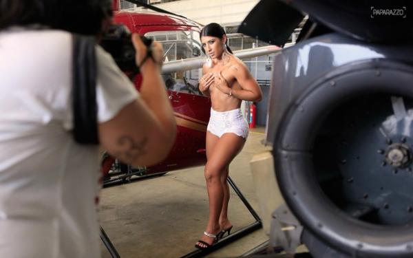 Priscila Pires - Making of (Imagem:Isac Luz / Paparazzo)