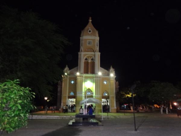 Igreja Matriz celebrou a solenidade de Pentecostes em Floriano.(Imagem:FlorianoNews)