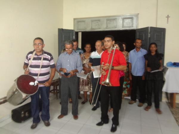 Casais encontristas realizaram entrega de pastas e festas de reis.(Imagem:FlorianoNews)