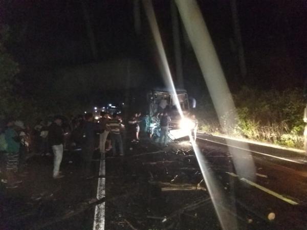 Ônibus da Guanabara se envolve em acidente e deixa feridos na BR-343(Imagem:Divulgação)