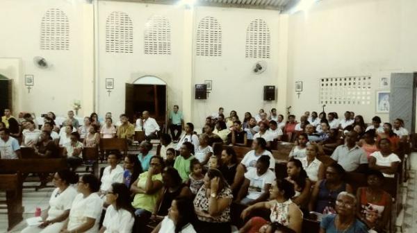 Mães são homenageadas em festejo à Nossa Senhora de Fátima.(Imagem:FlorianoNews)