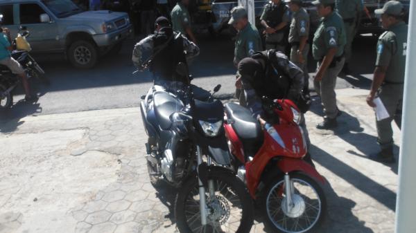 Operação policial cumpre mandado de busca e apreensão em Floriano.(Imagem:FlorianoNews)