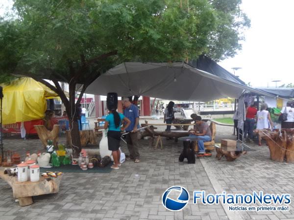 Artesãos expõem em 3ª Feira de Artesanato em Floriano.(Imagem:FlorianoNews)