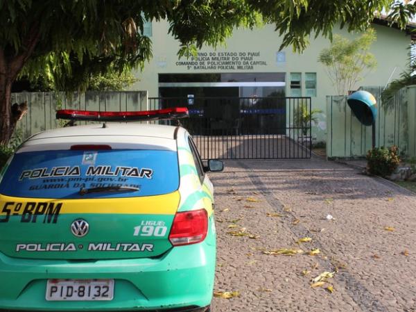 Prisão foi efetuado por homens 5º Batalhão da Polícia Militar de Teresina.(Imagem:Ellyo Teixeira/ G1)