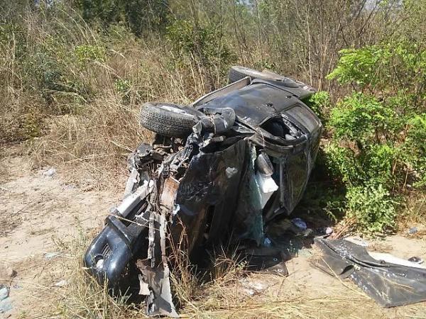 Acidente entre Hillux e Voyage deixa três mortos em Caxias.(Imagem:PRF)