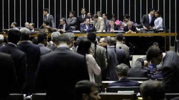 Sete deputados que tinham votado pelo arquivamento da primeira denúncia votaram pela continuidade nessa quarta-feira (25).(Imagem:Agência Câmara)