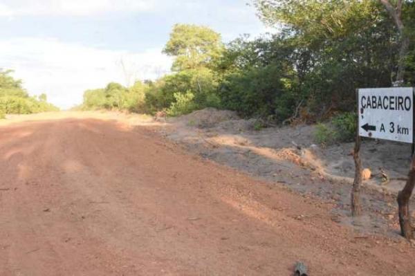 Comunidades rurais de Floriano recebem obras de recuperação e ampliação de estradas.(Imagem:SECOM)