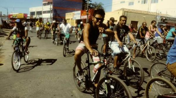 Passeio ciclístico abre programação de 121º aniversário de Floriano.(Imagem:FlorianoNews)